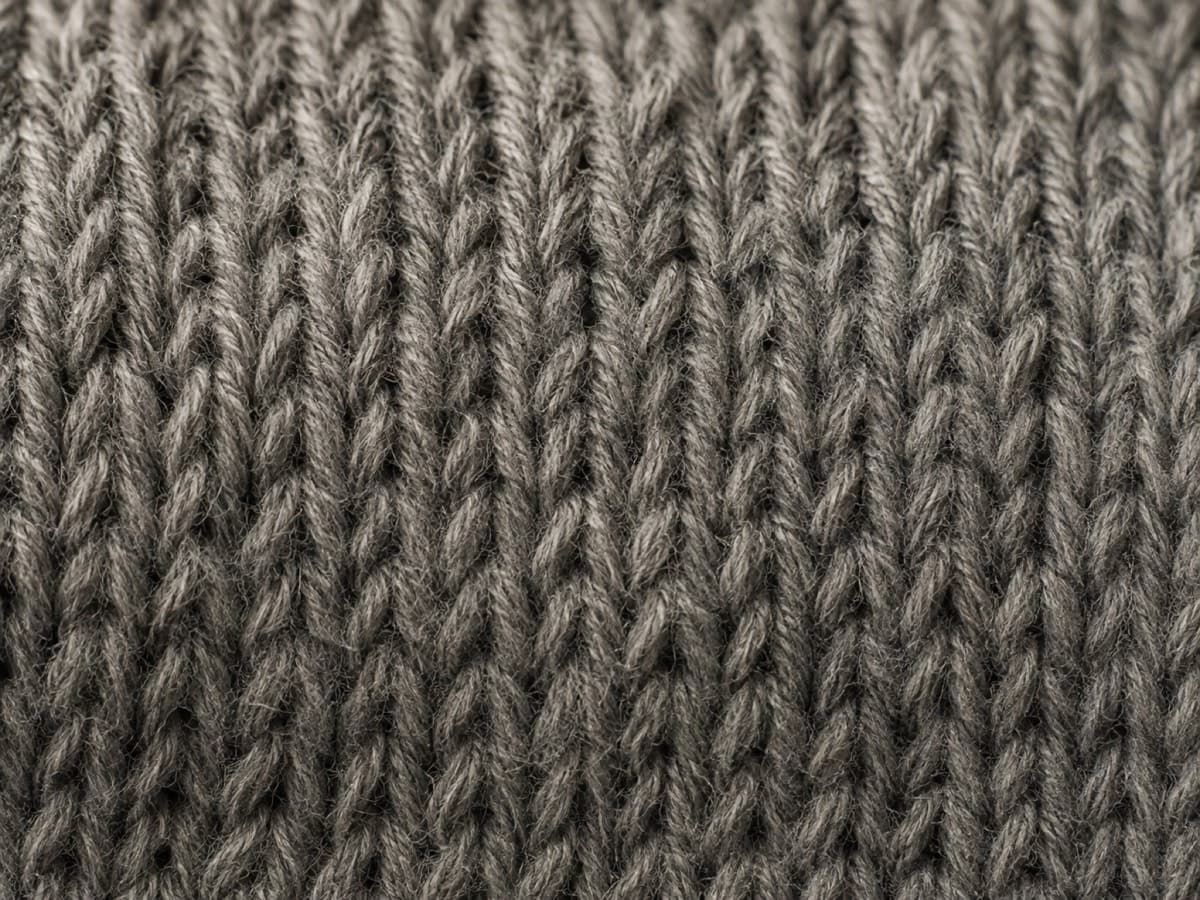 Macro of 85% merino, 15% cashmere stockinette